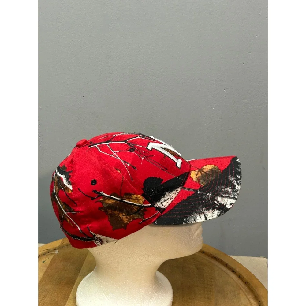 Nebraska Cornhuskers Hat Mens M/L Red  Camo Z-Fit‎ Stretch Baseball Cap